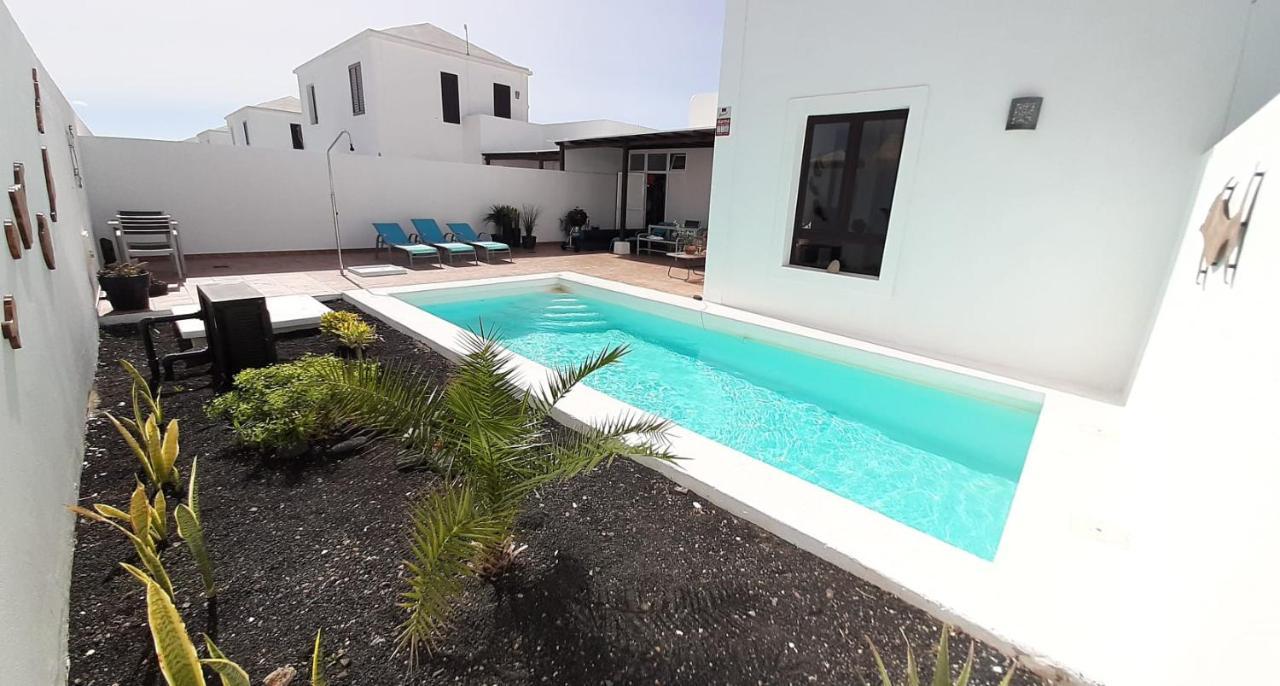 Villa Splendid Casa Papagayo, Heated Pool, Roofterrace With Views And Wifi Playa Blanca  Esterno foto